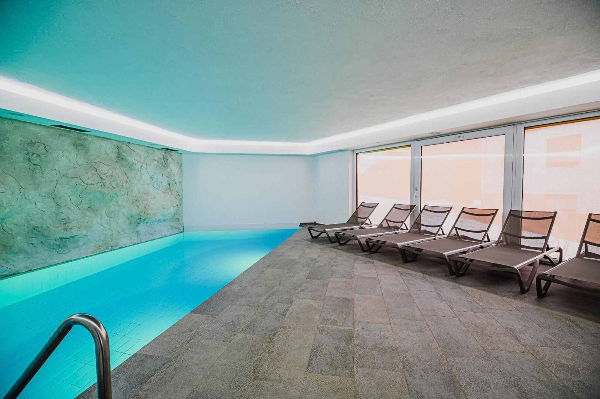 Apartments Maleric With Indoor Pool And Wellness Dragatus Экстерьер фото