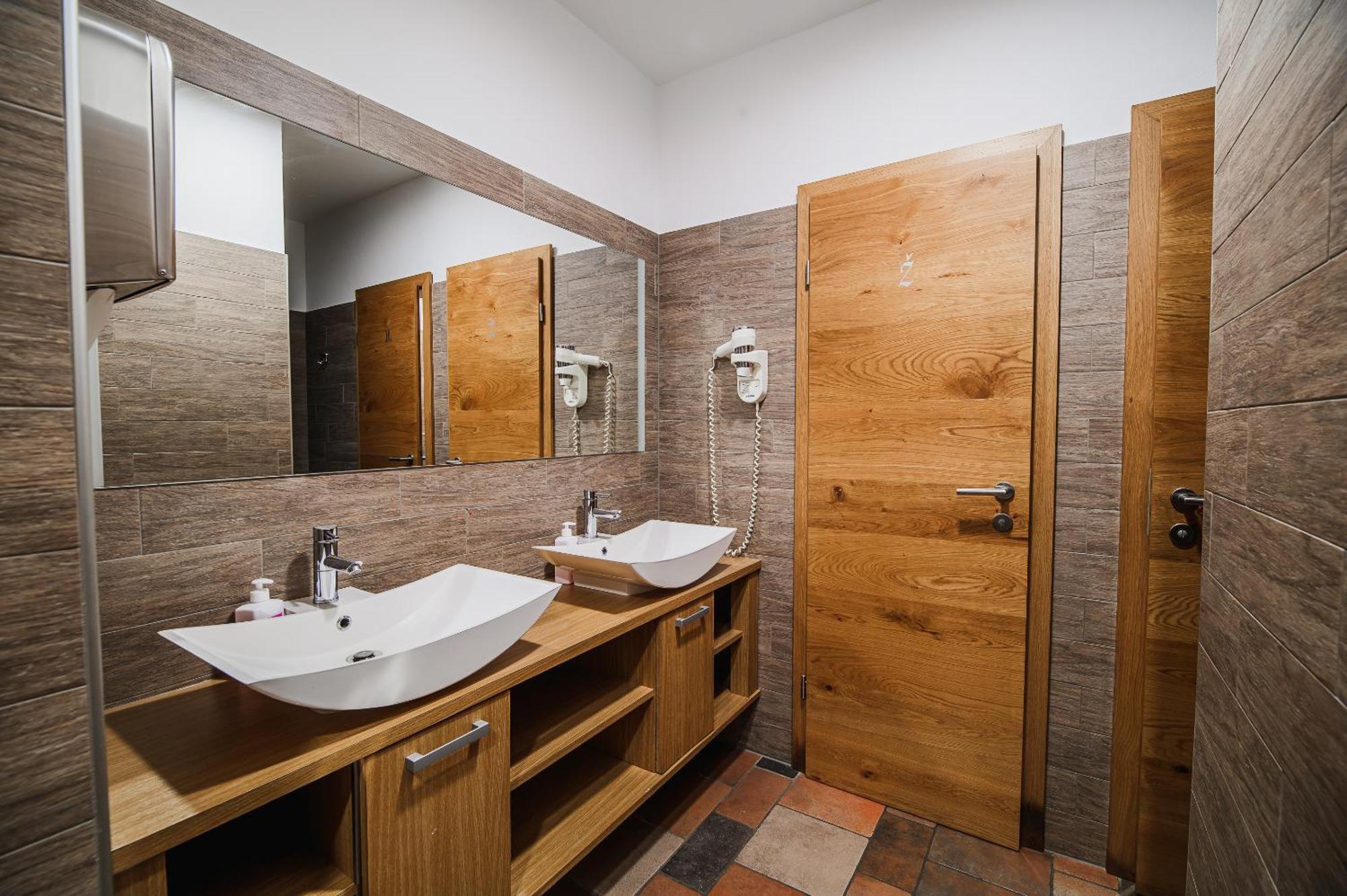 Apartments Maleric With Indoor Pool And Wellness Dragatus Экстерьер фото
