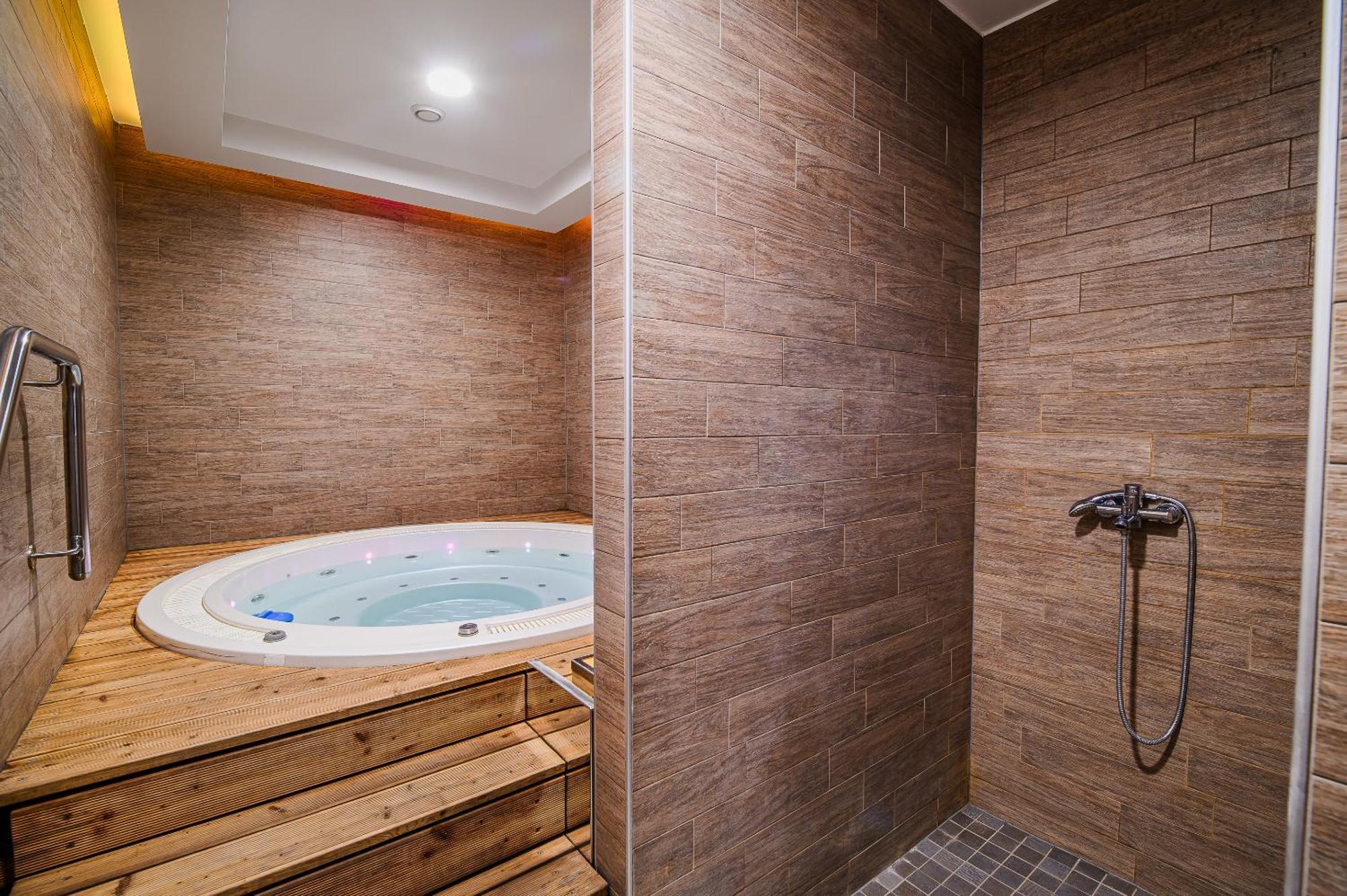 Apartments Maleric With Indoor Pool And Wellness Dragatus Экстерьер фото